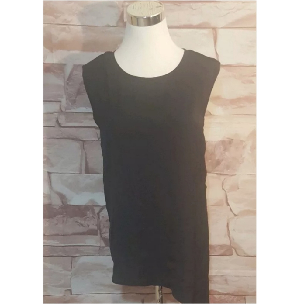 Mossimo Black Asymmetrical Hem Sleeveless Top